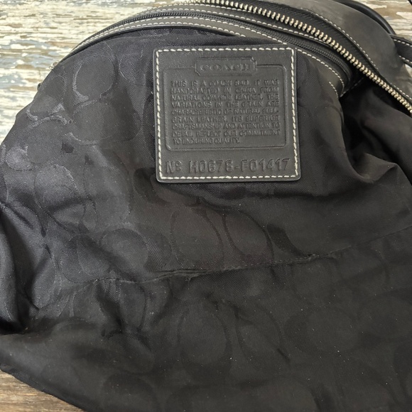 Coach Woman’s Shoulder Zip Closure Hobo Purse Black H0678-F01417 - Picture 10 of 11